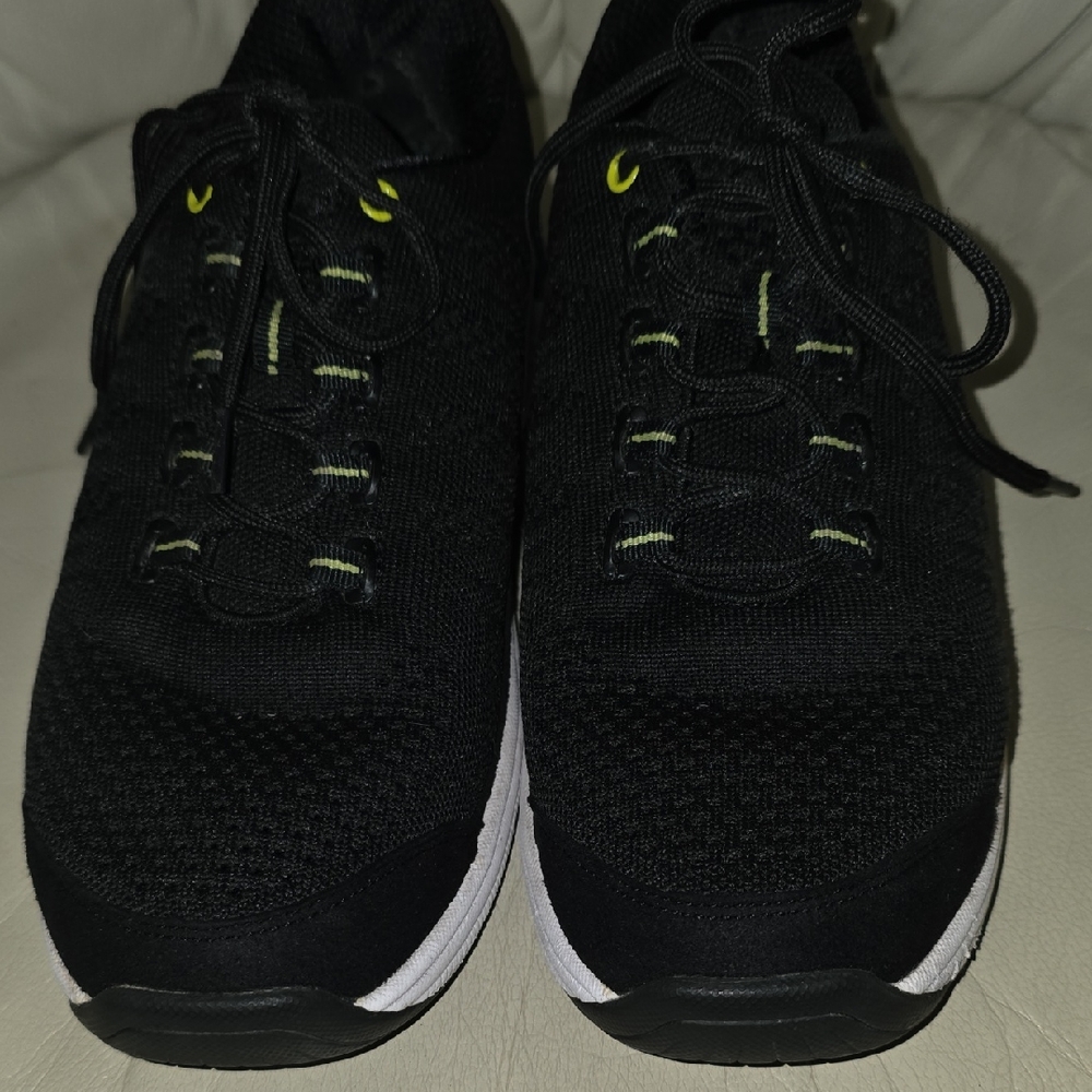 Orthofeet Relay Women's Sneakers